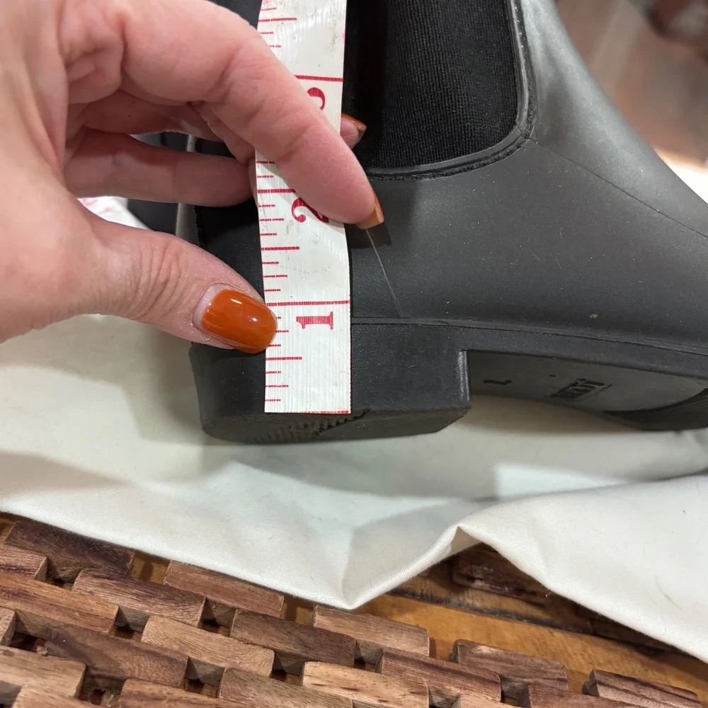 J. Crew Black Matte Rubber Chelsea‎ Boots Rain Ankle Boots Women 7